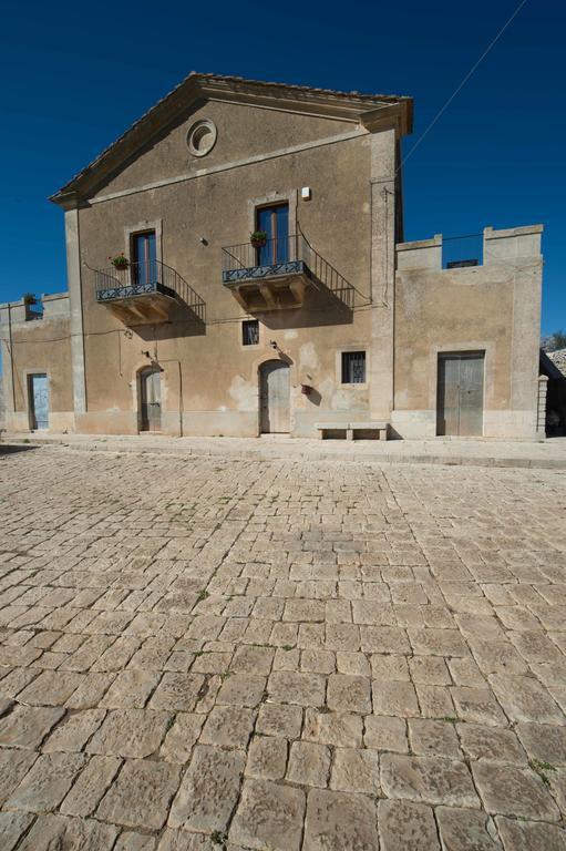 La Magione Villa Ragusa Buitenkant foto